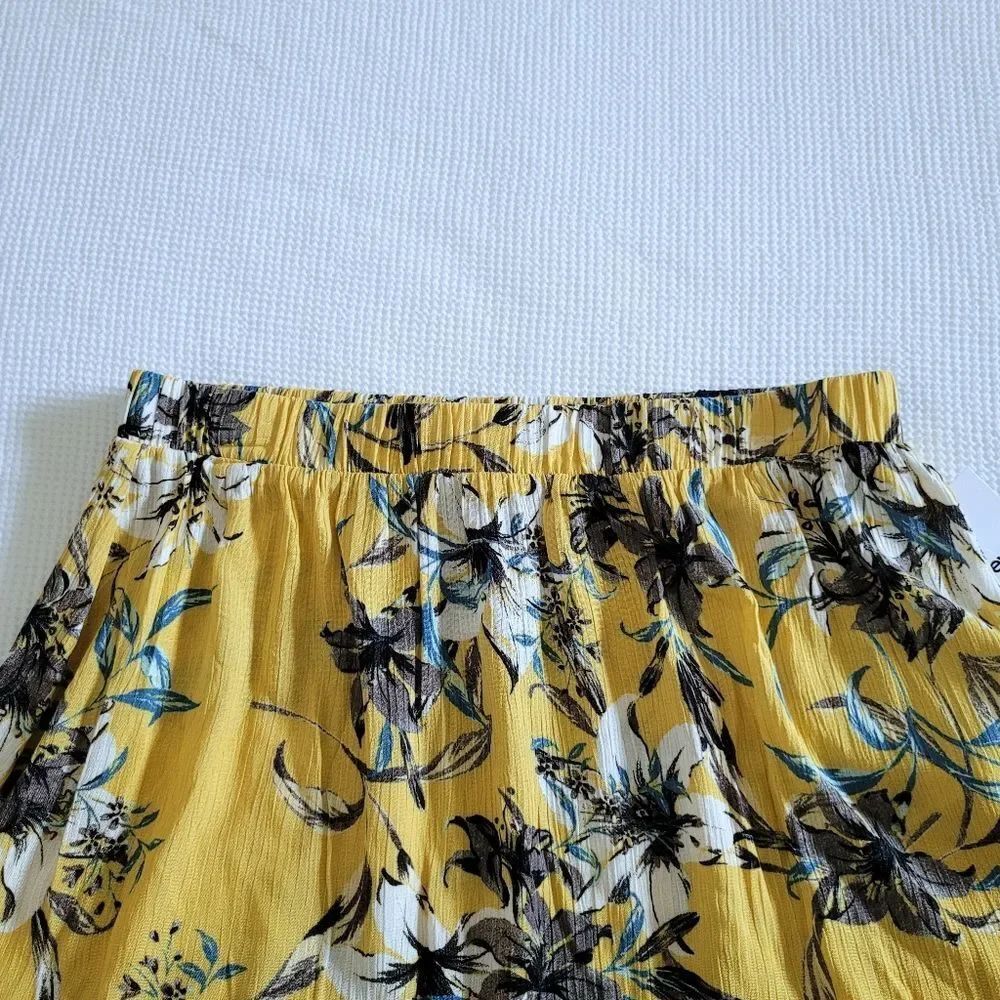 Hurley🌊 Tiered Floral💐 Mini Skirt - NWT - Picture 3 of 12